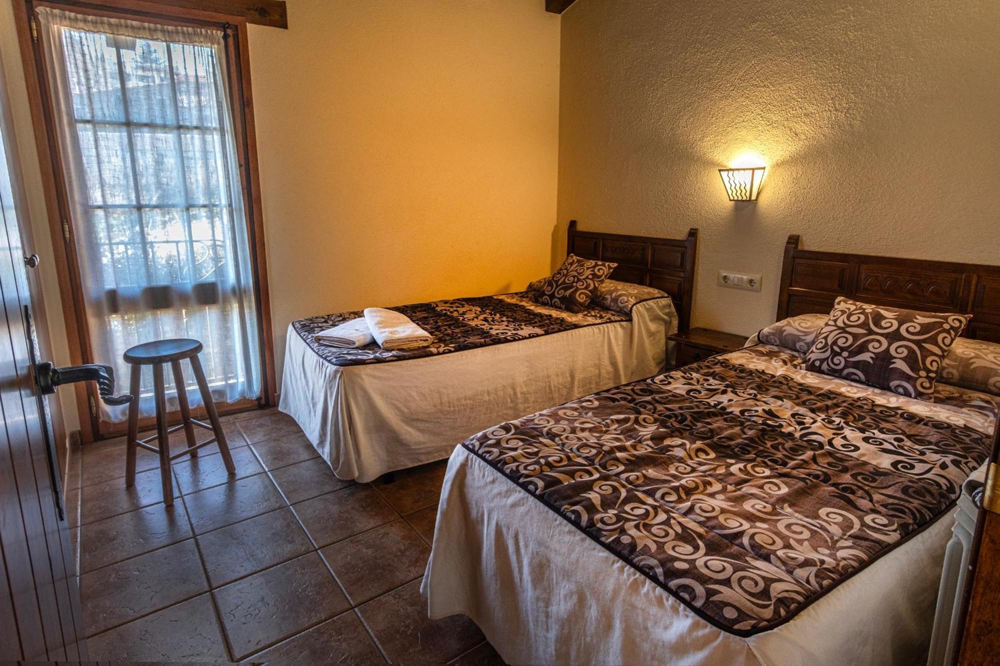 Can Tubau - Casa Rural - Apartaments Campelles Экстерьер фото