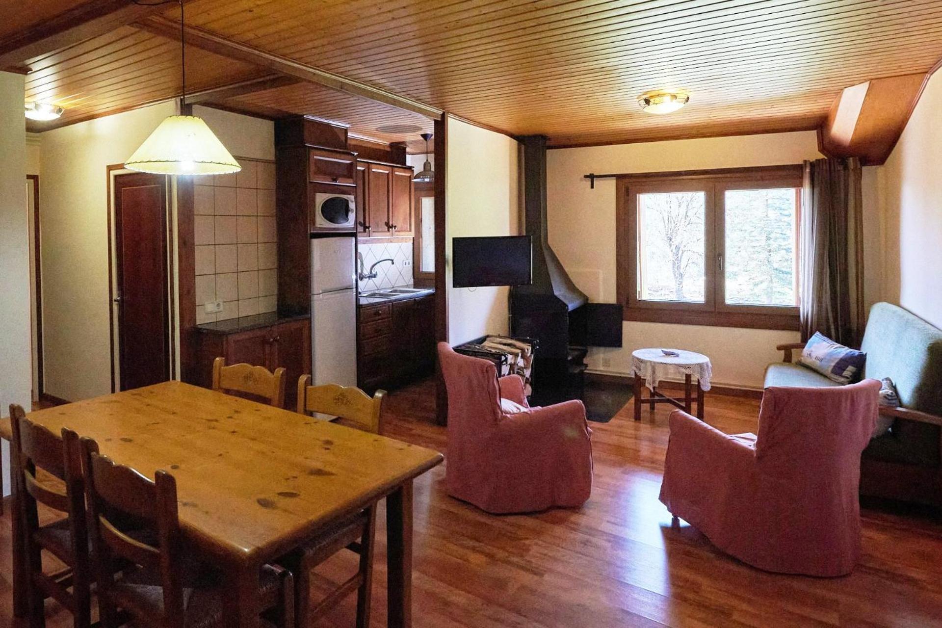Can Tubau - Casa Rural - Apartaments Campelles Экстерьер фото