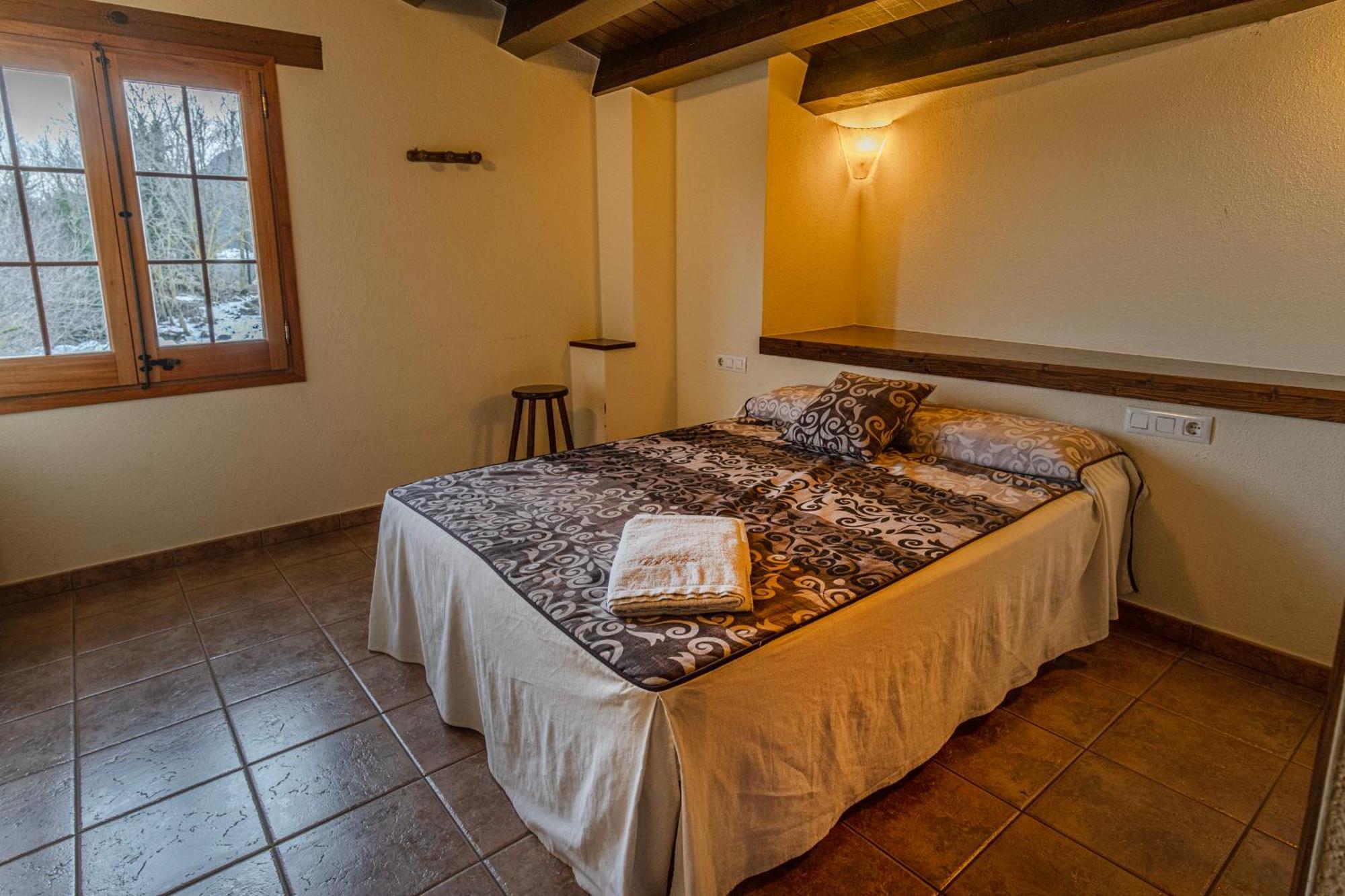Can Tubau - Casa Rural - Apartaments Campelles Экстерьер фото