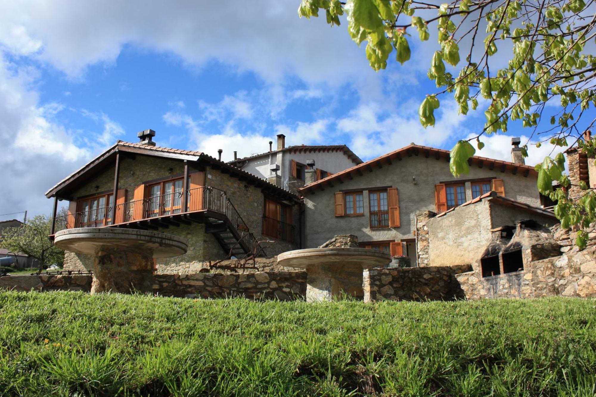 Can Tubau - Casa Rural - Apartaments Campelles Экстерьер фото